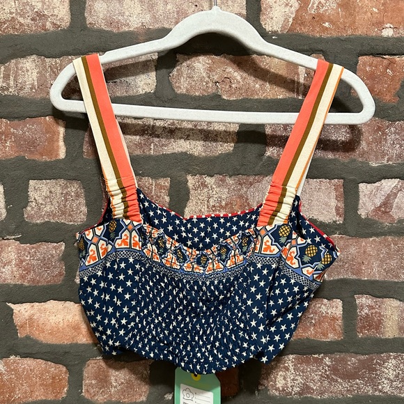 NWT FARM Rio crop top - Picture 2 of 2